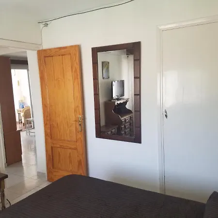 Apartamento Con Vista Al Mar 게스트하우스 푸엔히롤라