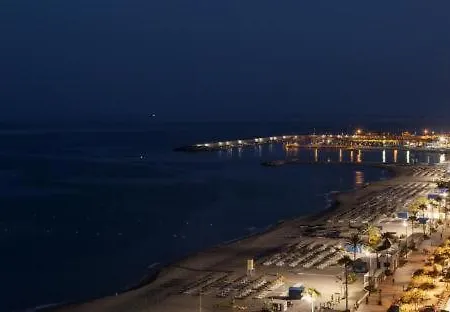 Apartamento Con Vista Al Mar 게스트하우스 2*
