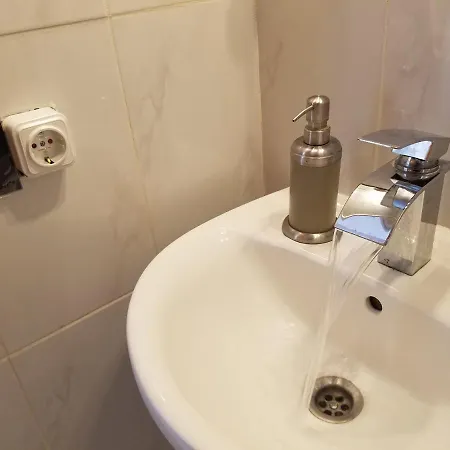 בית הארחה Apartamento Con Vista Al Mar פואנגירולה